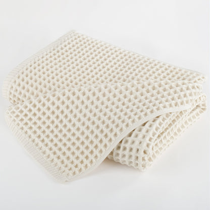 American Soft Linen 100% Cotton Waffle Bath Towels Wholesale – 26 Case