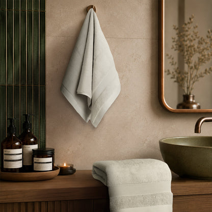 SIENA Wholesale Luxury 100% Turkish Cotton Hand Towels – 700 GSM, Case Pack of 42